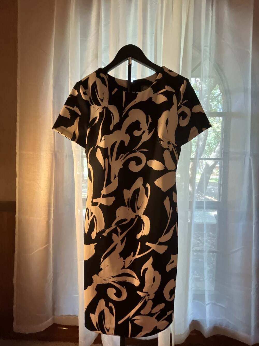 Vince Camuto Black and White Floral Print Dress